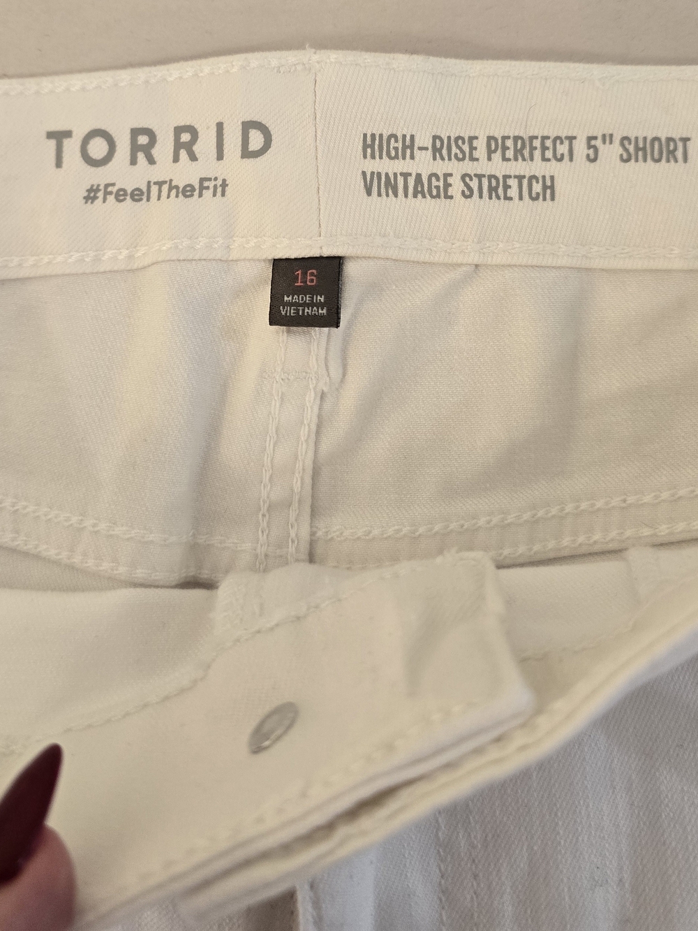 TORRID White Denim Cutoff Shorts High Rise Frayed Hem NWT Plus Size 16 - Picture 13 of 16